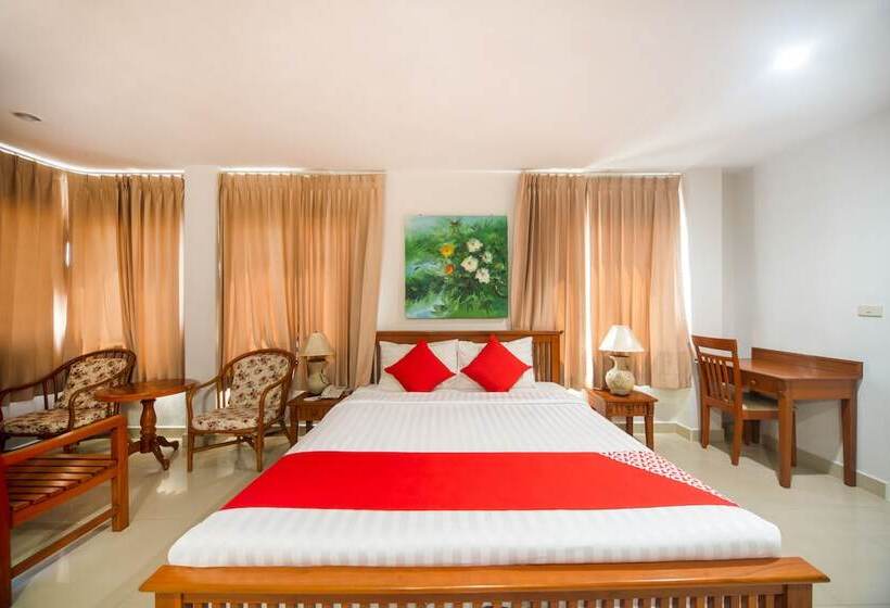 Dee Viking Hotel Patong