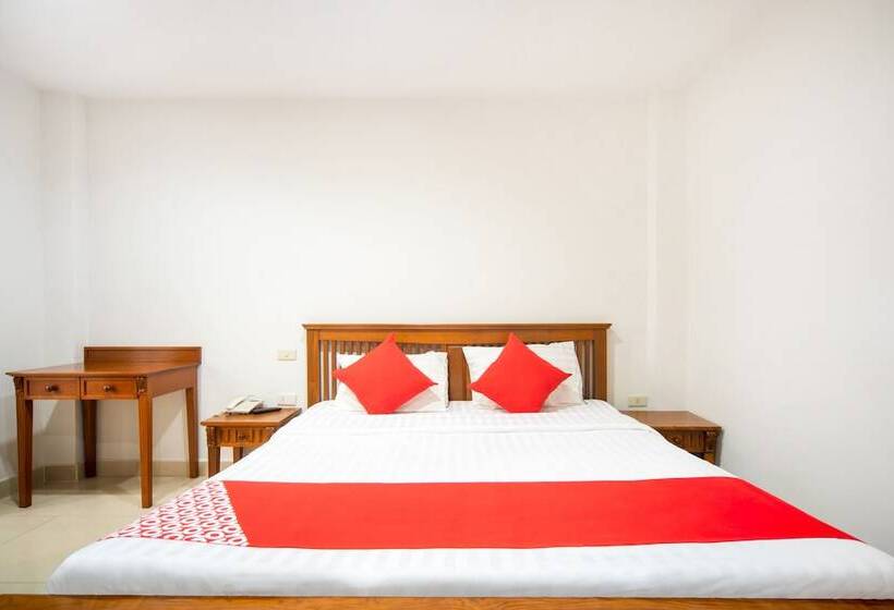 Dee Viking Hotel Patong