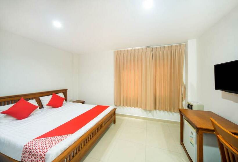 Dee Viking Hotel Patong