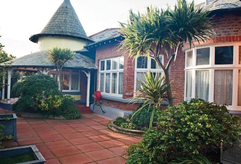 Esplanade Apartments