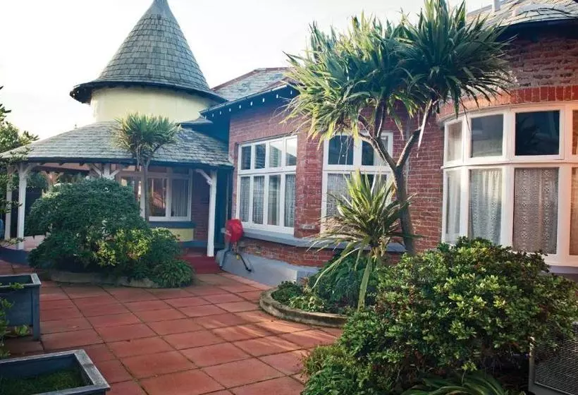 Esplanade Apartments