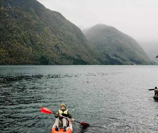 Fjærland Fjordstove Hotell   Huseby Hotelldrift As