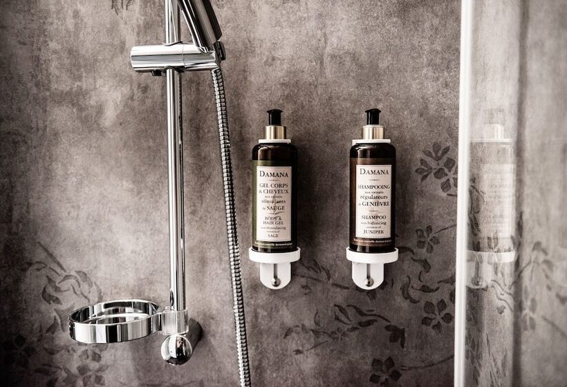 Fjærland Fjordstove Hotell   Huseby Hotelldrift As