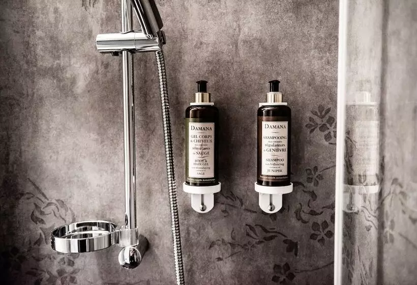 Fjærland Fjordstove Hotell   Huseby Hotelldrift As