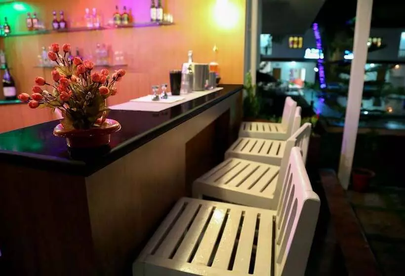 فندق Aromiaa Villas