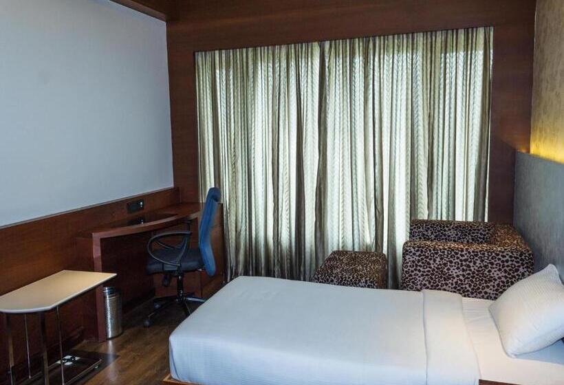 ホテル Diana Heights Luxury