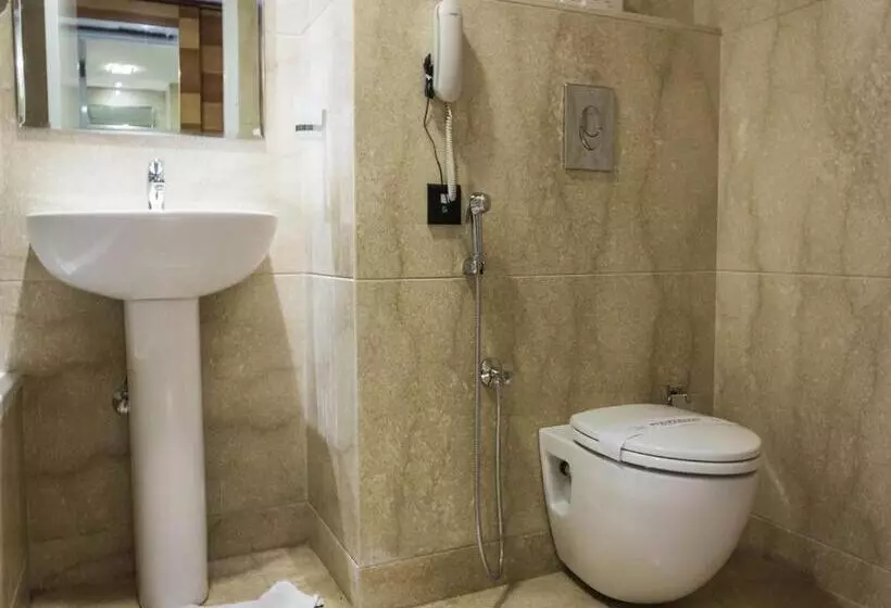 בית מלון כפרי Diana Heights Luxury