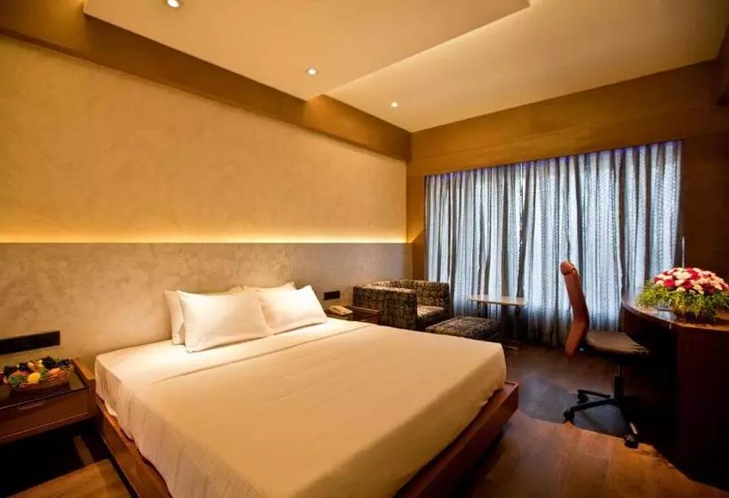 בית מלון כפרי Diana Heights Luxury