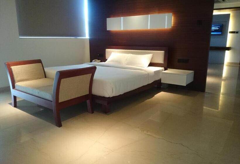 ホテル Diana Heights Luxury