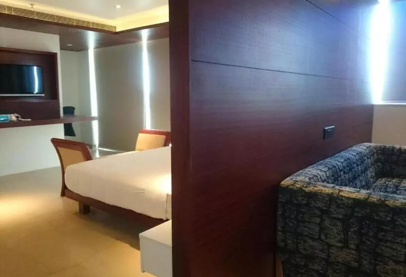 בית מלון כפרי Diana Heights Luxury