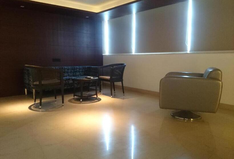 ホテル Diana Heights Luxury