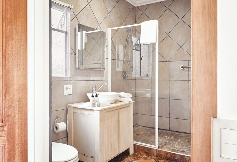 酒店 Lionsrock Big Cat Sanctuary