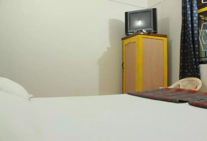 酒店 Pritams Cottages Guest House