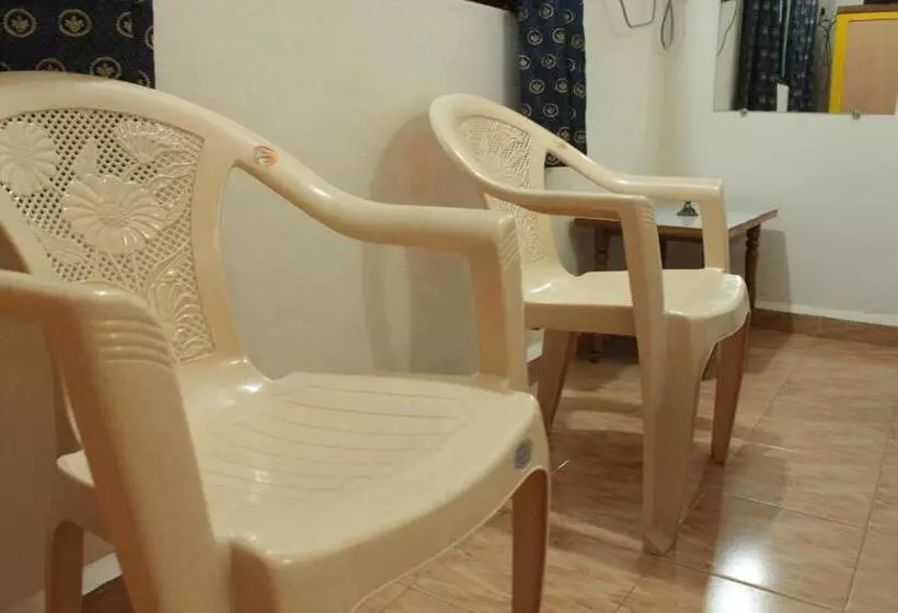 酒店 Pritams Cottages Guest House