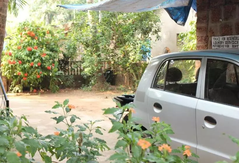 酒店 Pritams Cottages Guest House