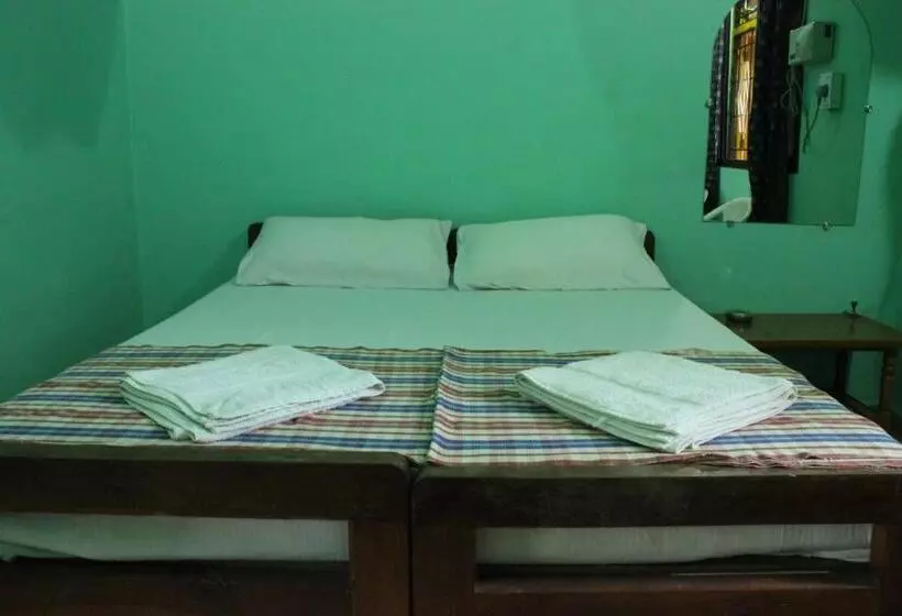 酒店 Pritams Cottages Guest House