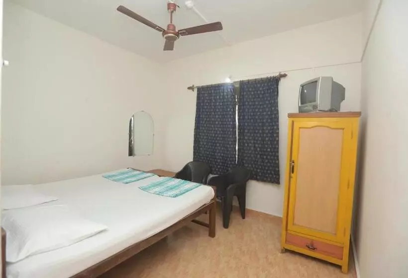 酒店 Pritams Cottages Guest House