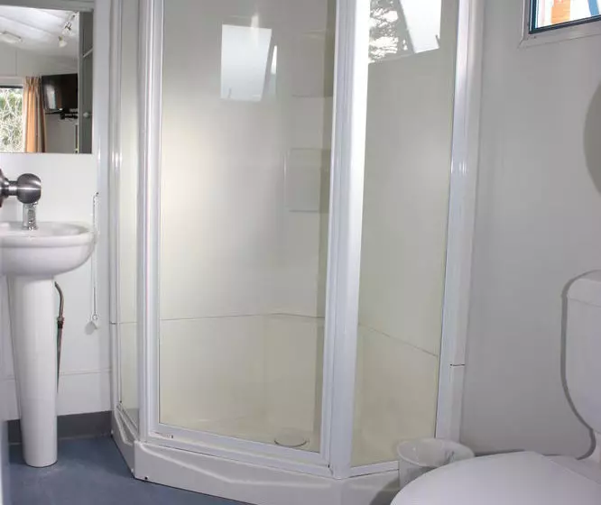 هتل Hampshire Holiday Parks   Queenstown Lakeview