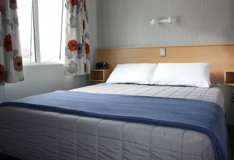 هتل Hampshire Holiday Parks   Queenstown Lakeview