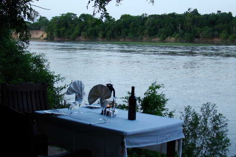 호텔 Selous Wilderness Camp
