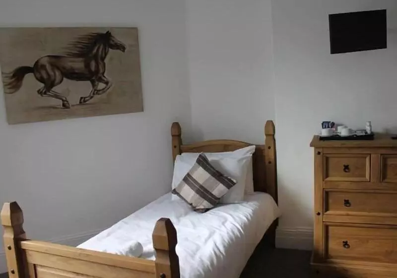 酒店 Stonehenge Inn & Shepherds Huts