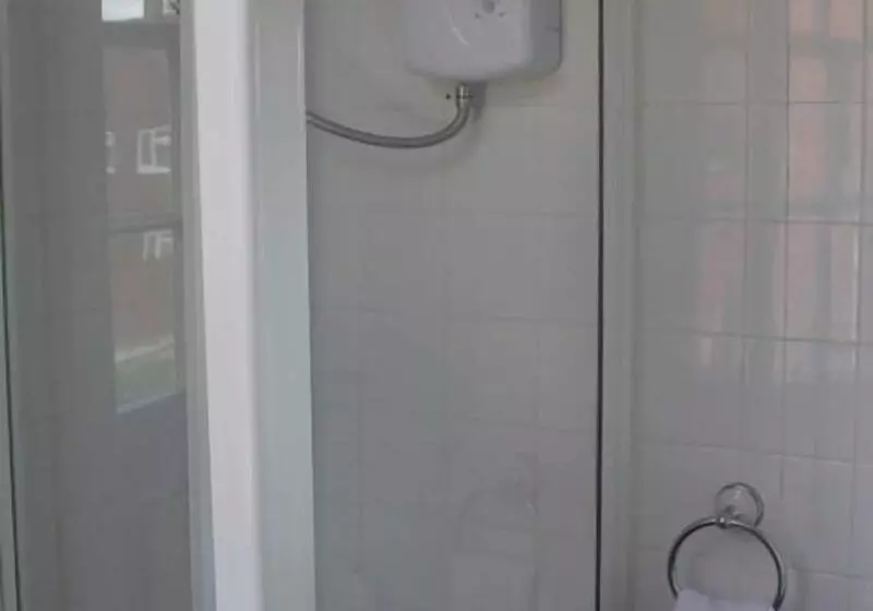 酒店 Stonehenge Inn & Shepherds Huts