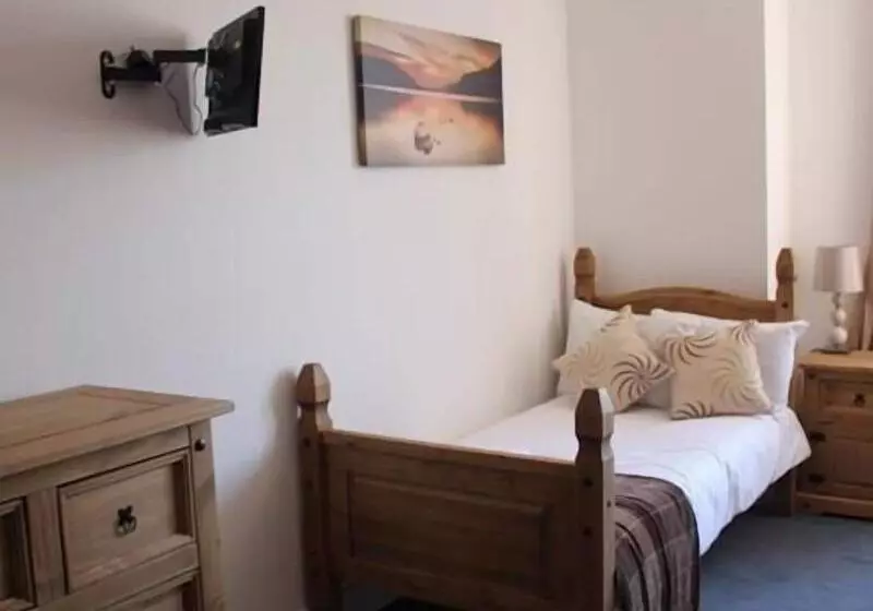 酒店 Stonehenge Inn & Shepherds Huts