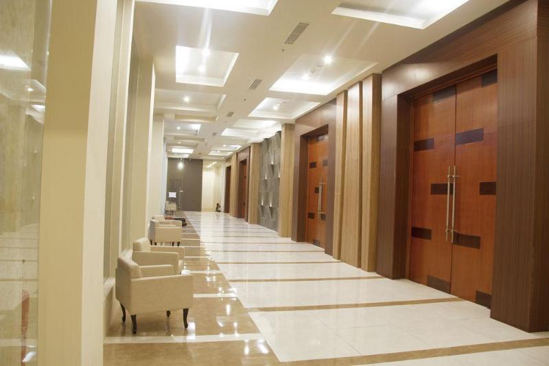 Hotel The Sun  Madiun