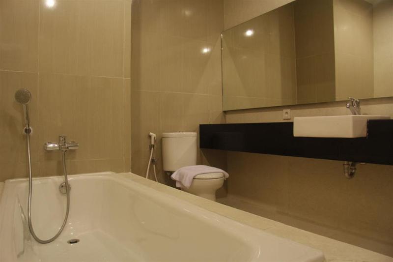 Hotel The Sun  Madiun