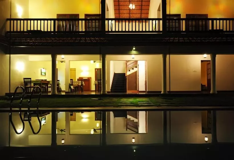 Hotelli The Villa Romantica