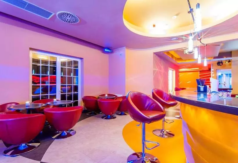 酒店 Windsor W Jachrance