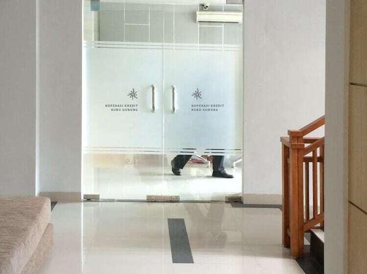 בית מלון כפרי Zizz Convention