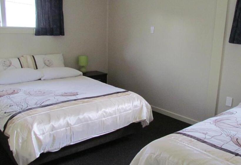 Мотель Birchwood Cottages