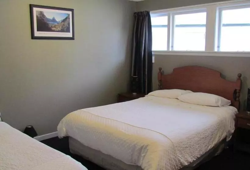 モーテル Birchwood Cottages