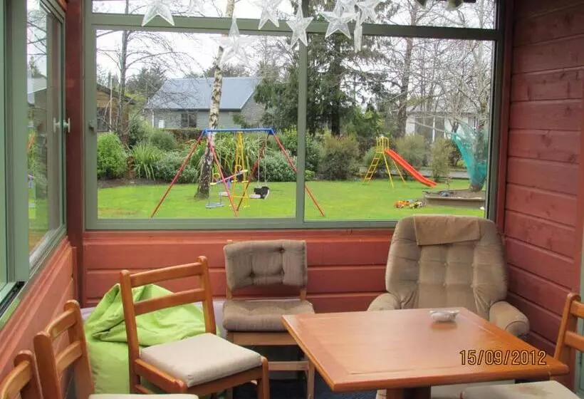 モーテル Birchwood Cottages