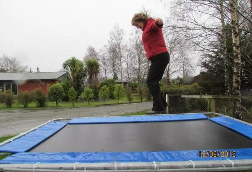 モーテル Birchwood Cottages