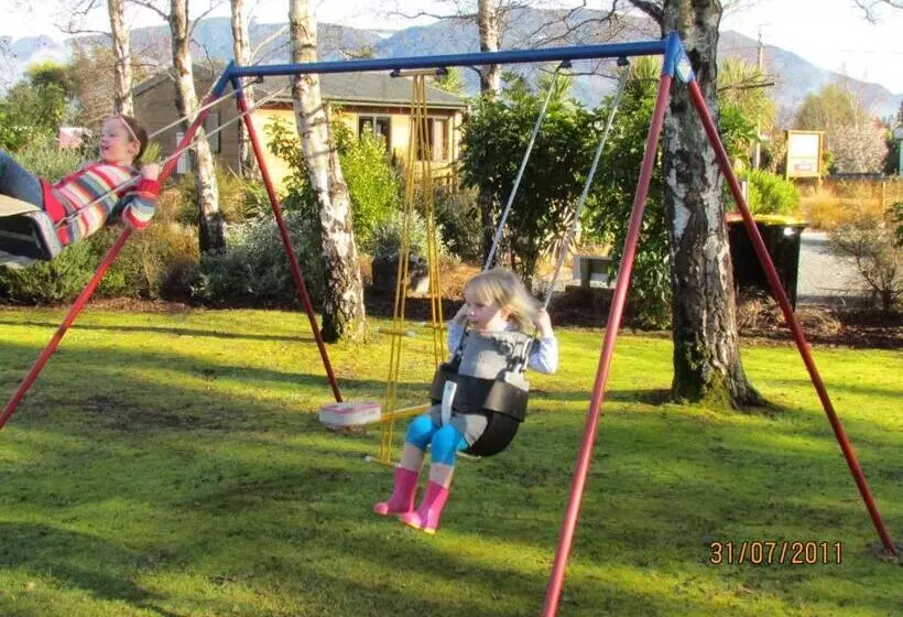 モーテル Birchwood Cottages