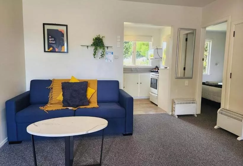 モーテル U Studios Masterton