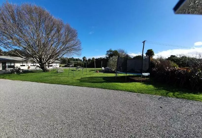 モーテル U Studios Masterton