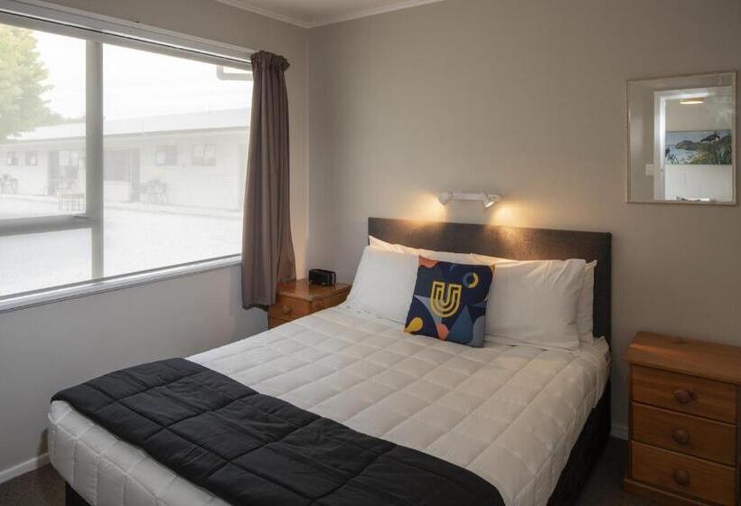 فندق على الطريق U Studios Masterton