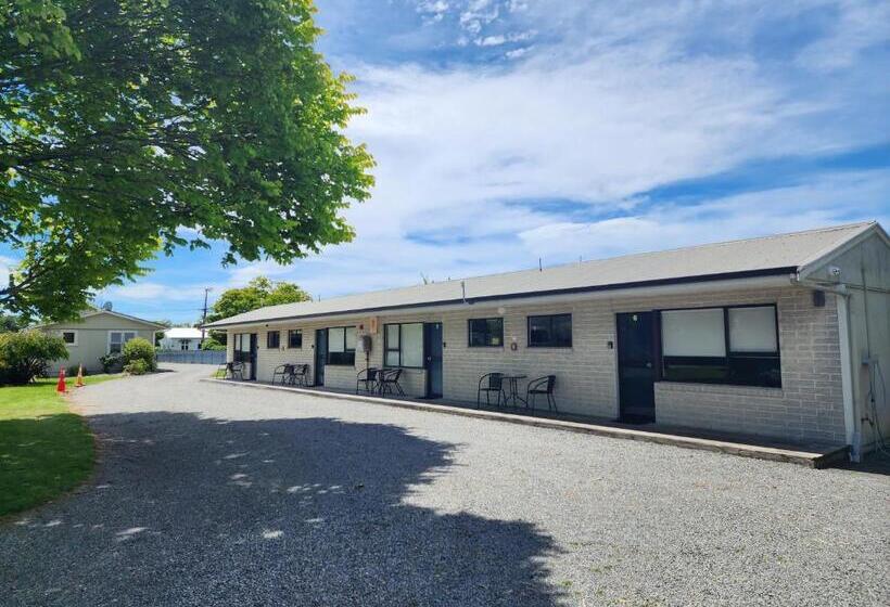 فندق على الطريق U Studios Masterton