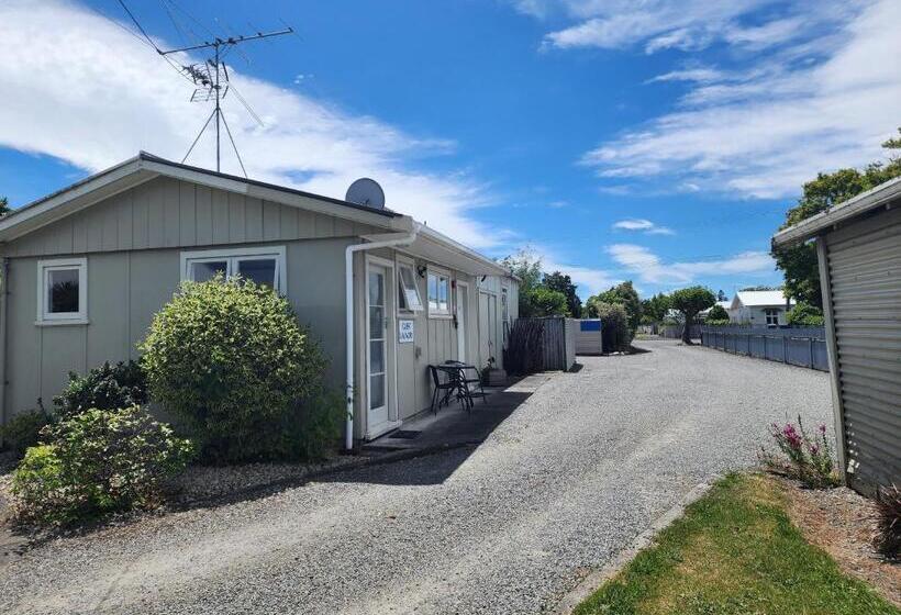 فندق على الطريق U Studios Masterton