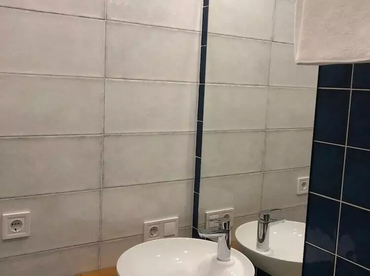Partner Guest House Baseina