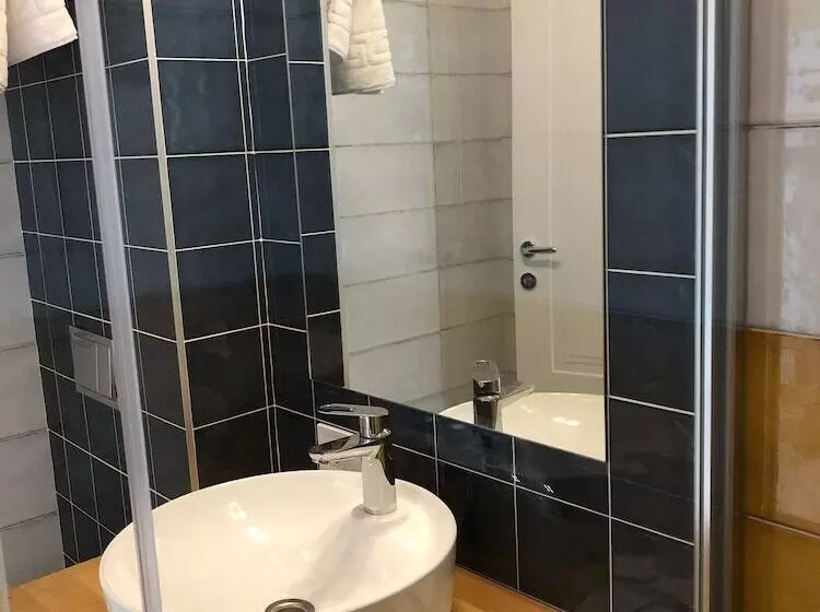 Partner Guest House Baseina