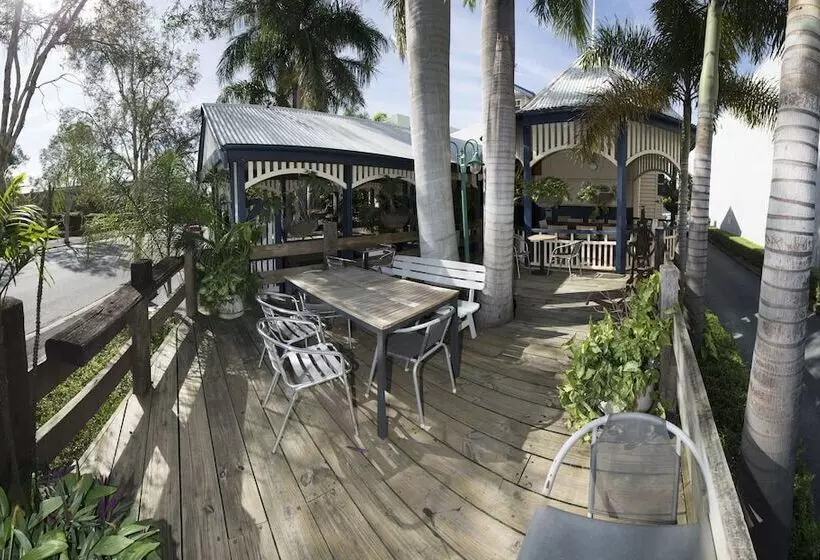 بنسيون Brisbane Manor