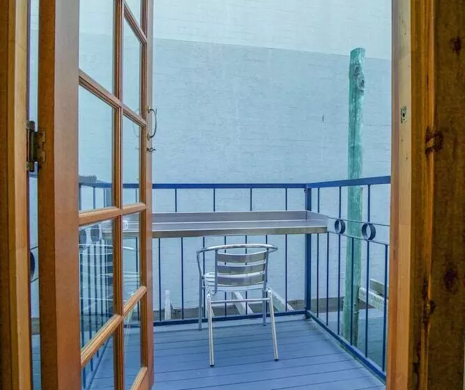 بنسيون Brisbane Manor