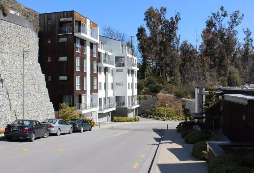 Queenstown Village Apartments