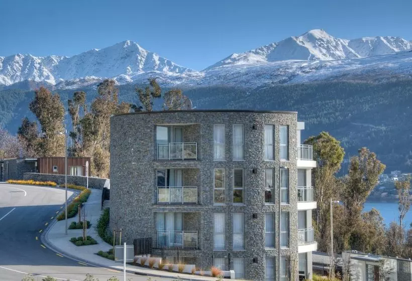 Queenstown Village Apartments