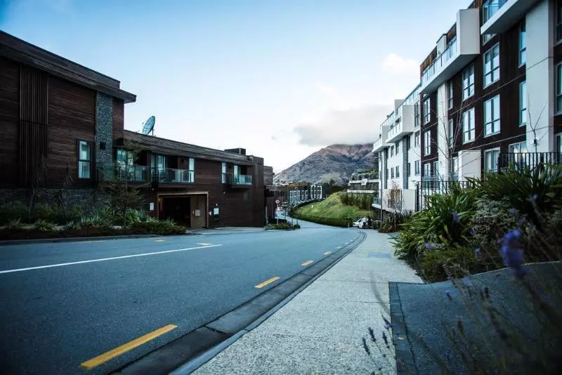 Queenstown Village Apartments