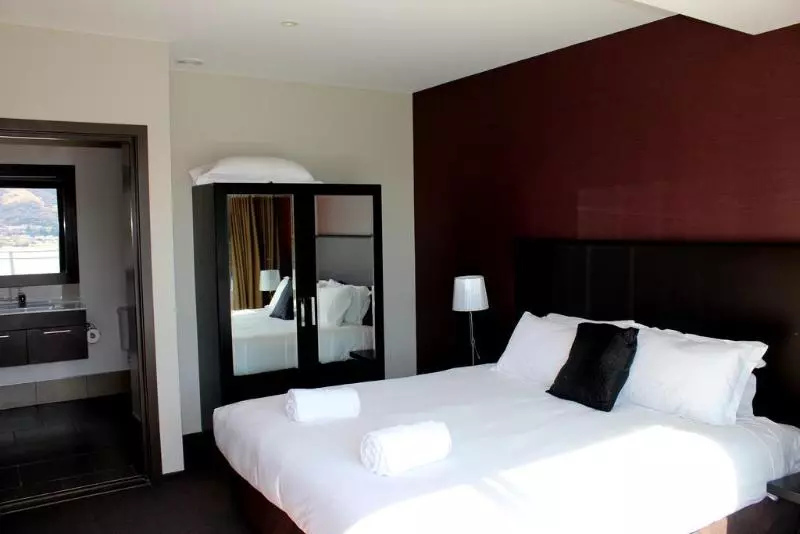 Queenstown Village Apartments